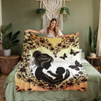 Cozy Love – Soft Coral Fleece Blanket for Mom